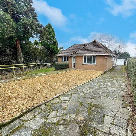 The Lockett Wonderful Large Bungalow Plympton, Plymouth Free Parking By Staystaycations Bagian luar foto