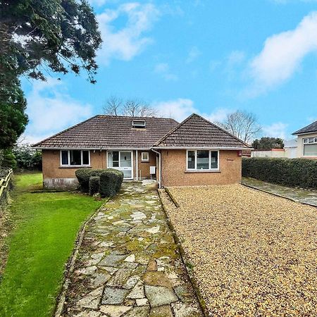 The Lockett Wonderful Large Bungalow Plympton, Plymouth Free Parking By Staystaycations Bagian luar foto