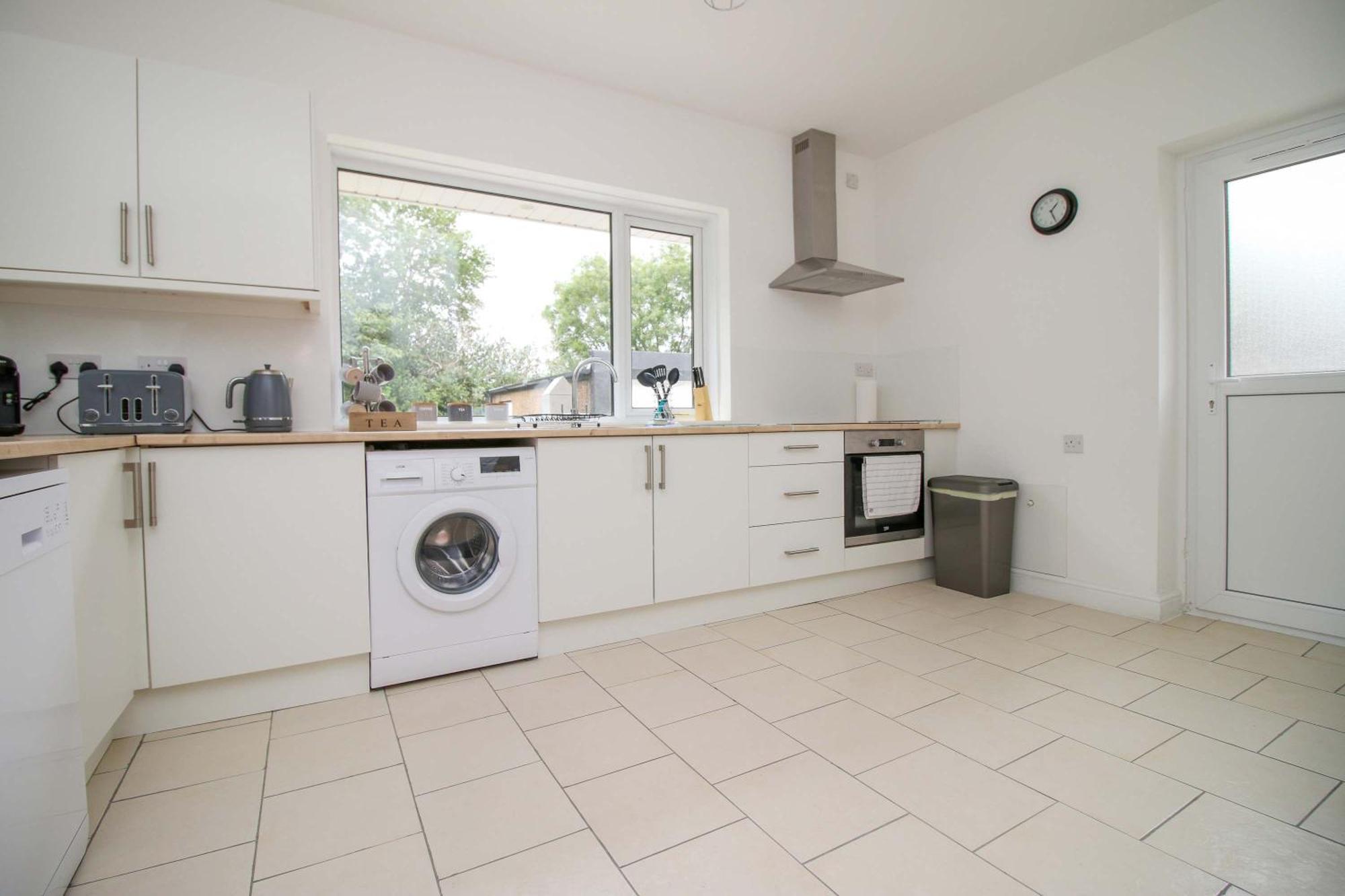 The Lockett Wonderful Large Bungalow Plympton, Plymouth Free Parking By Staystaycations Bagian luar foto
